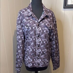 TALLIA Men’s Large Soft Blue Jean Jacket Urban Style Button Up